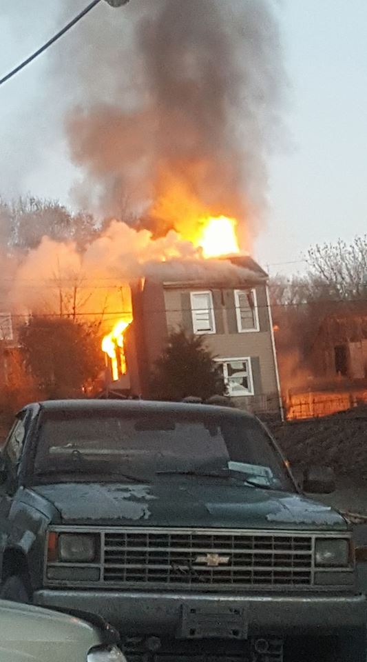 Early morning fire destroys home, displaces family in Ashland