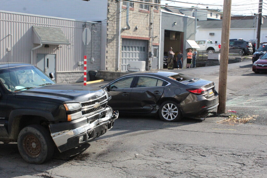 Ashland man hurt in crash The Shenandoah Sentinel