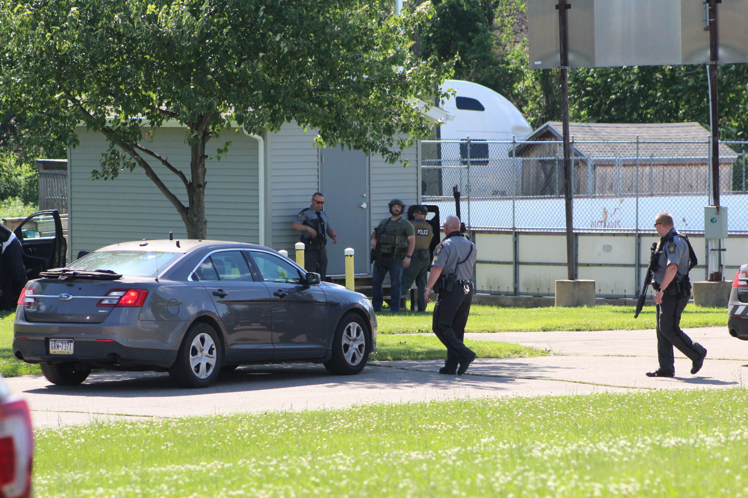 One dead after pursuit leads to standoff in Hazleton - The Shenandoah